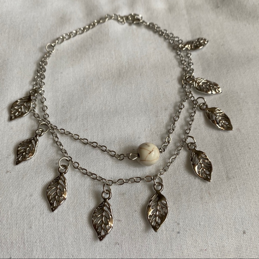 2 Layer Anklet Silver Leaves White Crackle Stone